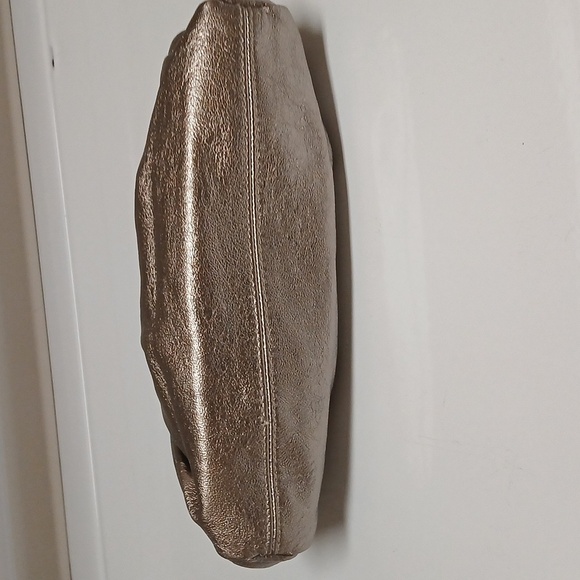 NWOT Express bronze leather clutch with kiss lock - Picture 3 of 9